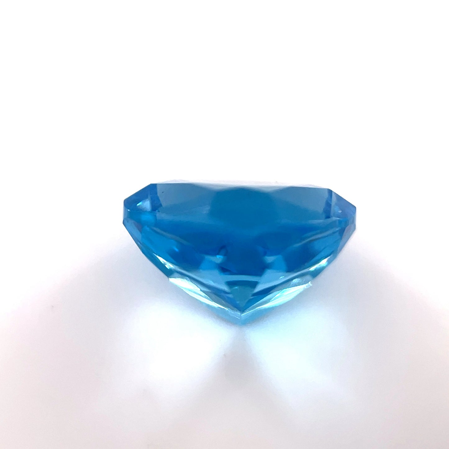 3.88CT SWISS BLUE TOPAZ