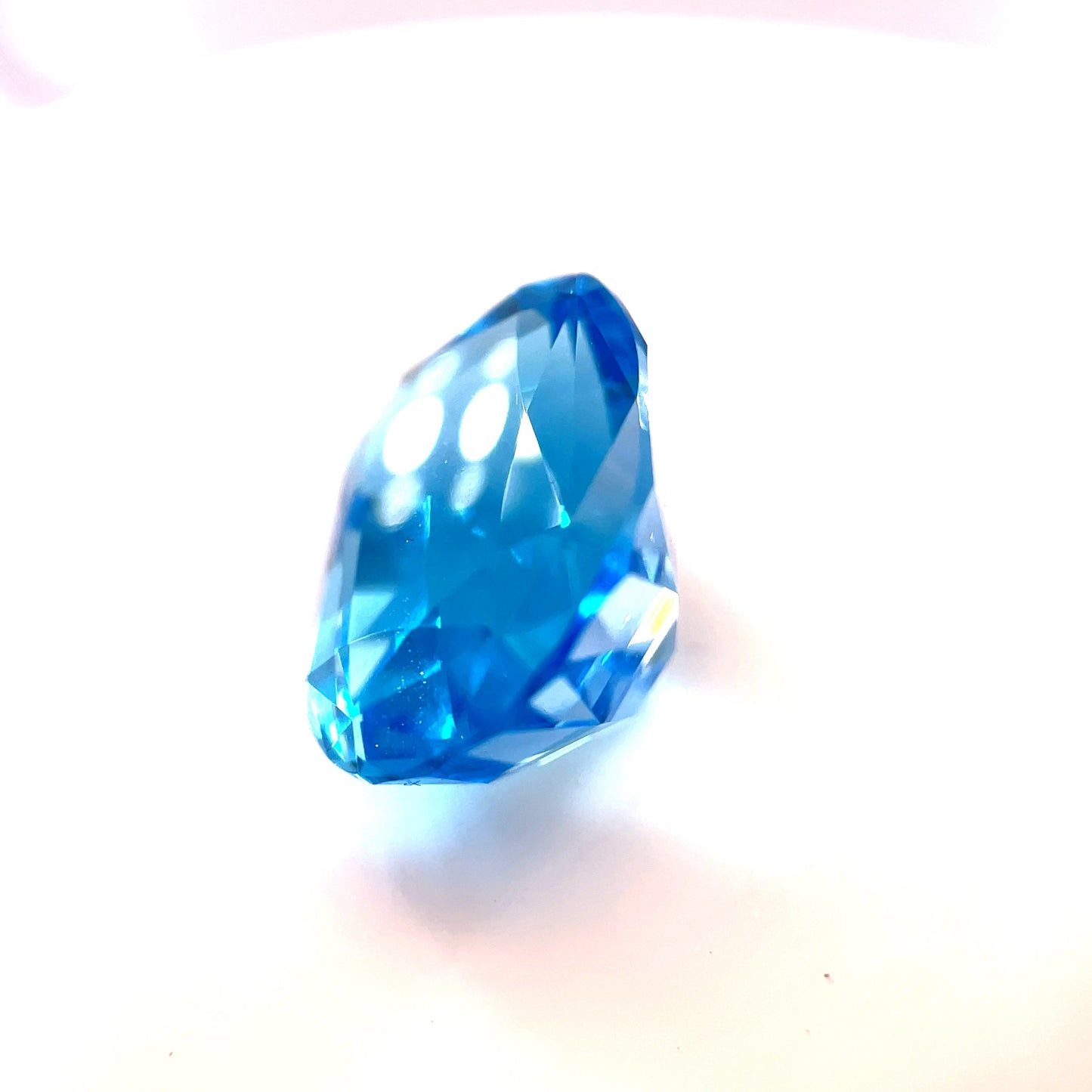 10.72CT CUSHION ELETRIC BLUE TOPAZ
