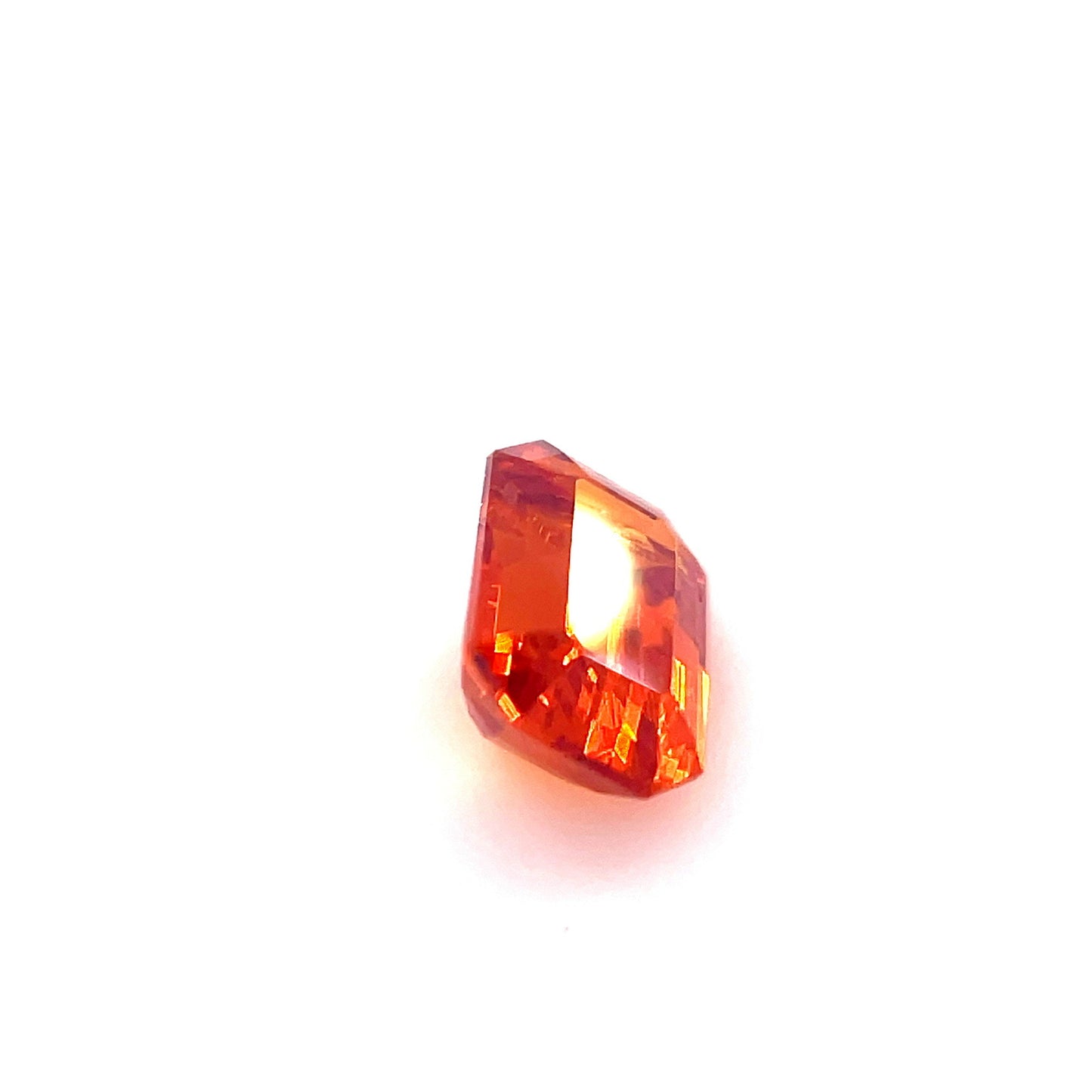 0.67CT OCTAGON GARNET, SPESSARTITE