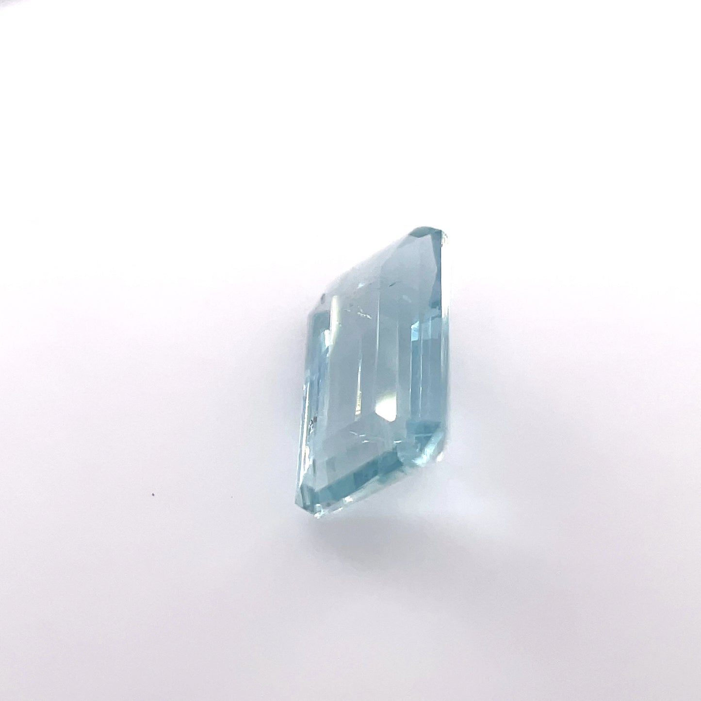0.74CT OCTAGON AQUAMARINE