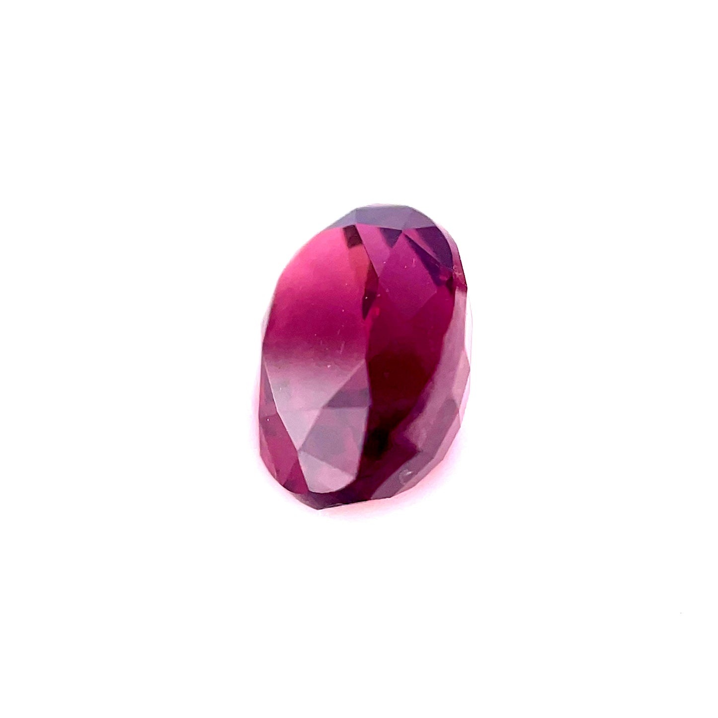 2.62CT OVAL RHODOLITE GARNET, TANZANIA