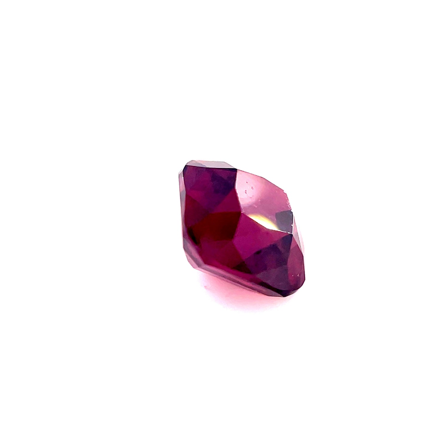 1.5CT CUSHION RHODOLITE GARNET, TANZANIA