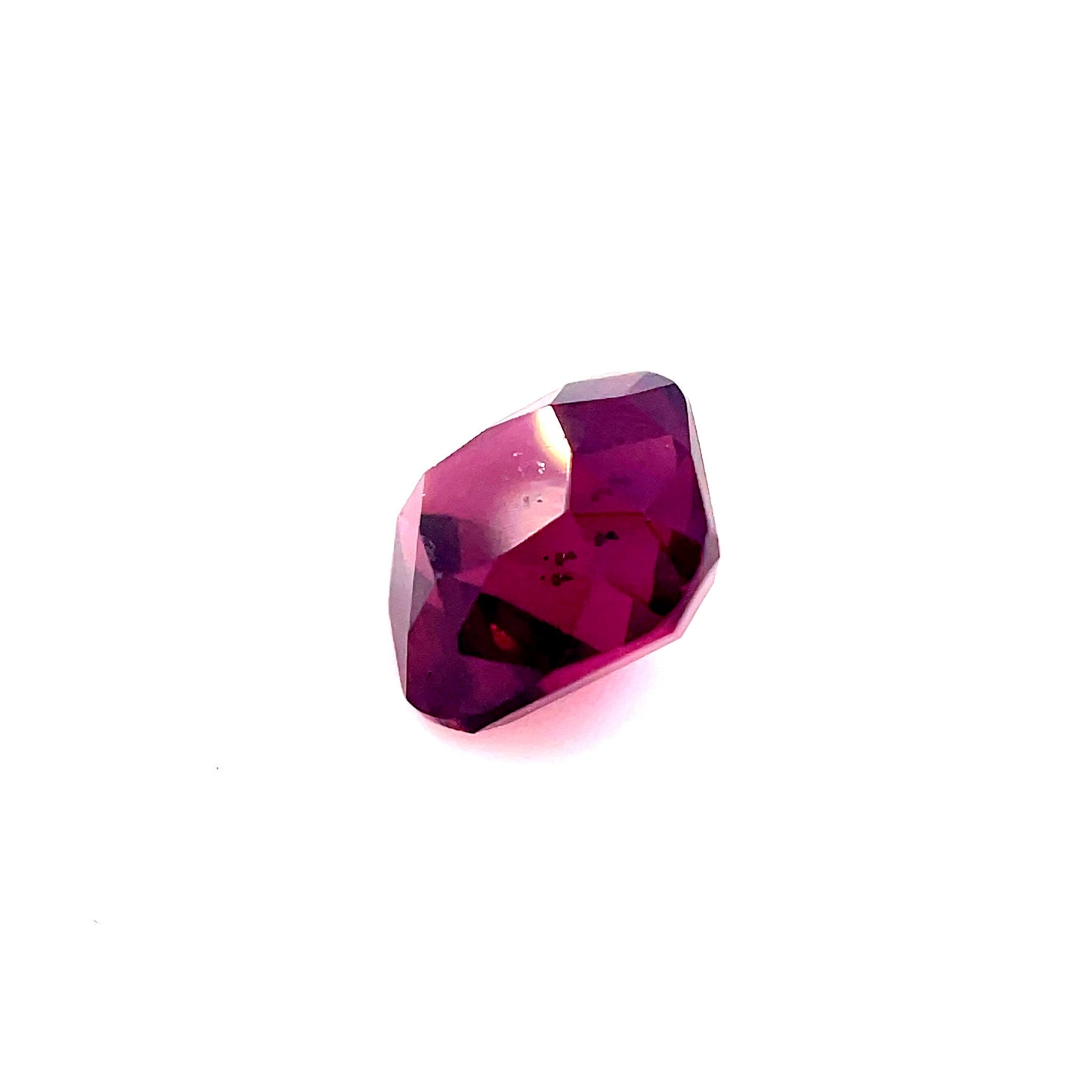 1.5CT CUSHION RHODOLITE GARNET, TANZANIA