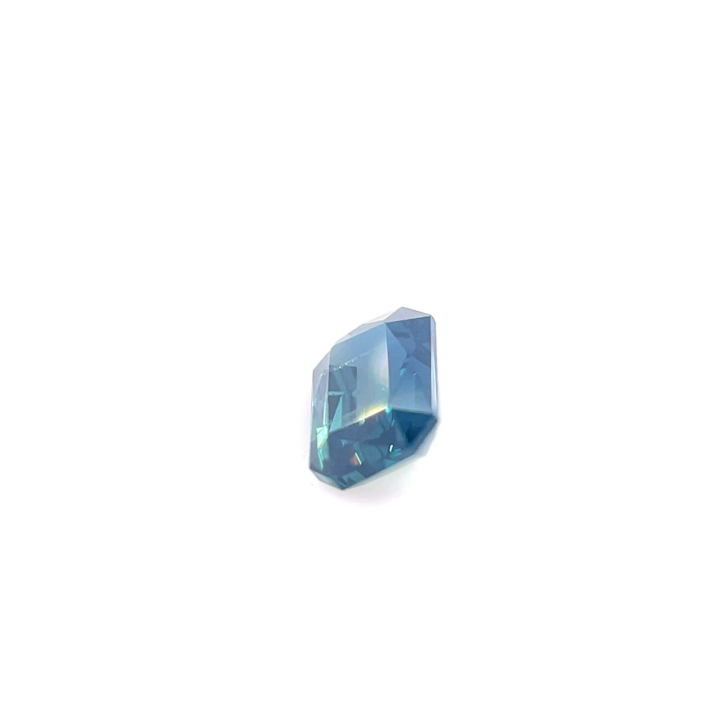 0.57CT SAPPHIRE