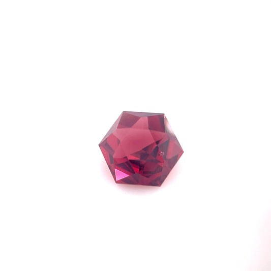 1.17CT HEXAGON GARNET, MOZAMBIQUE
