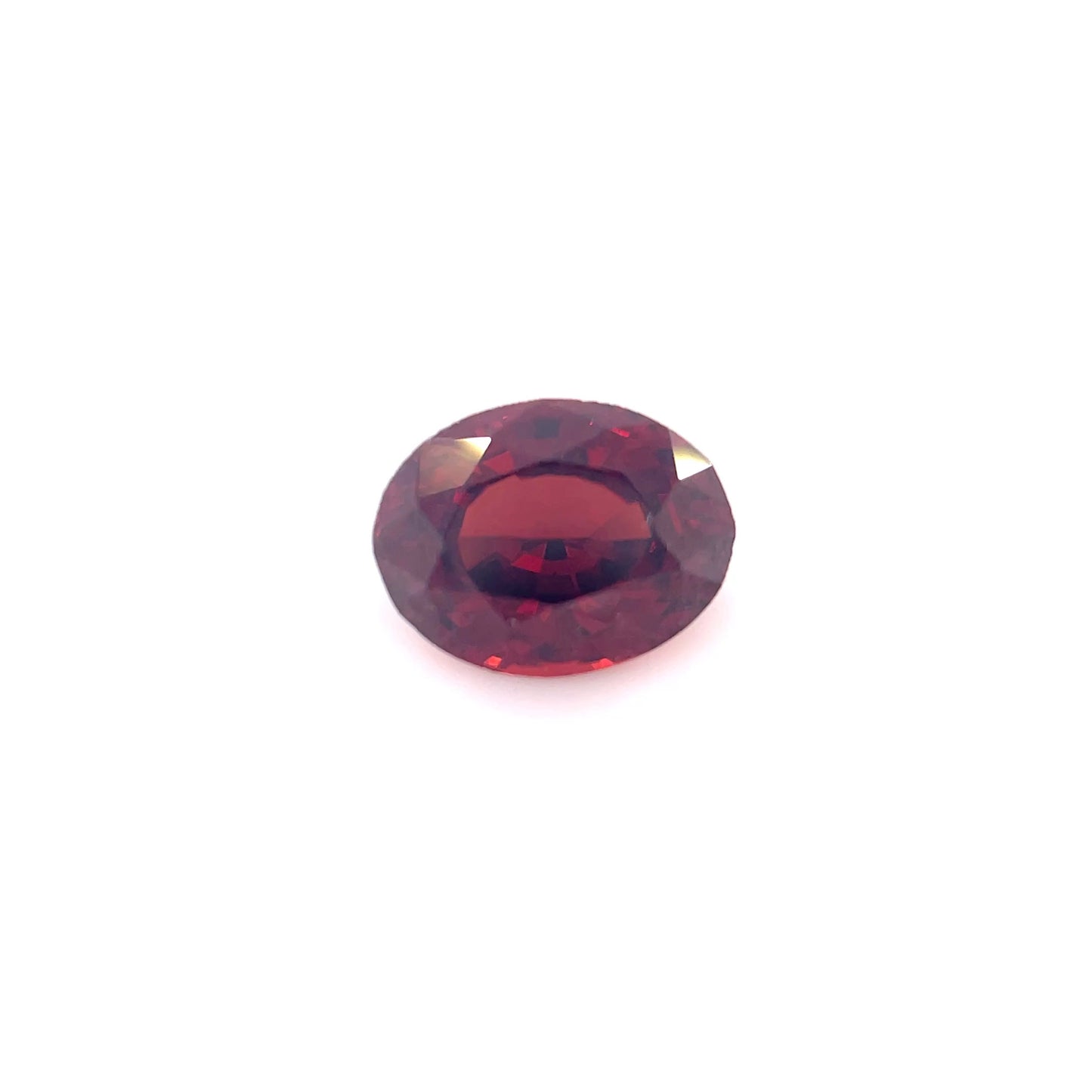 1.37CT OVAL GARNET, MOZAMBIQUE