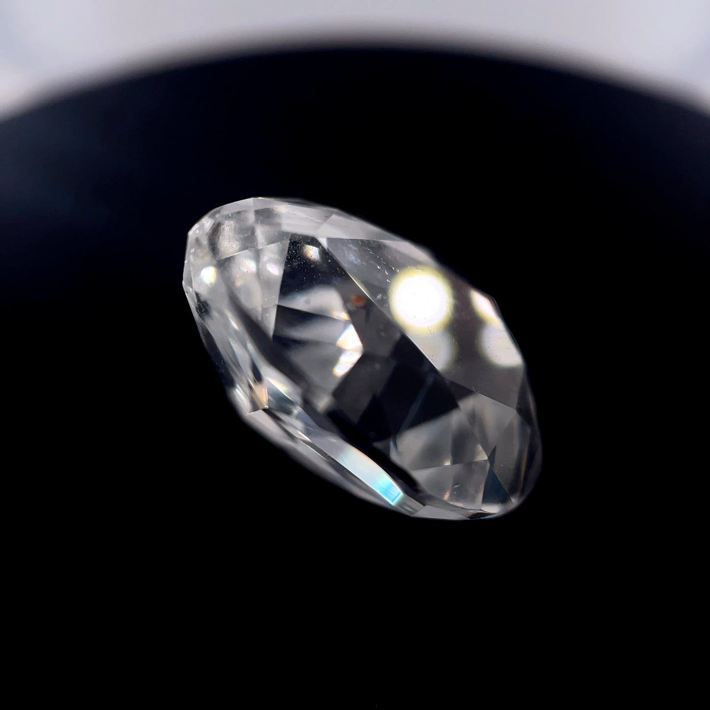 12.76CT PEAR CUT WHITE TOPAZ
