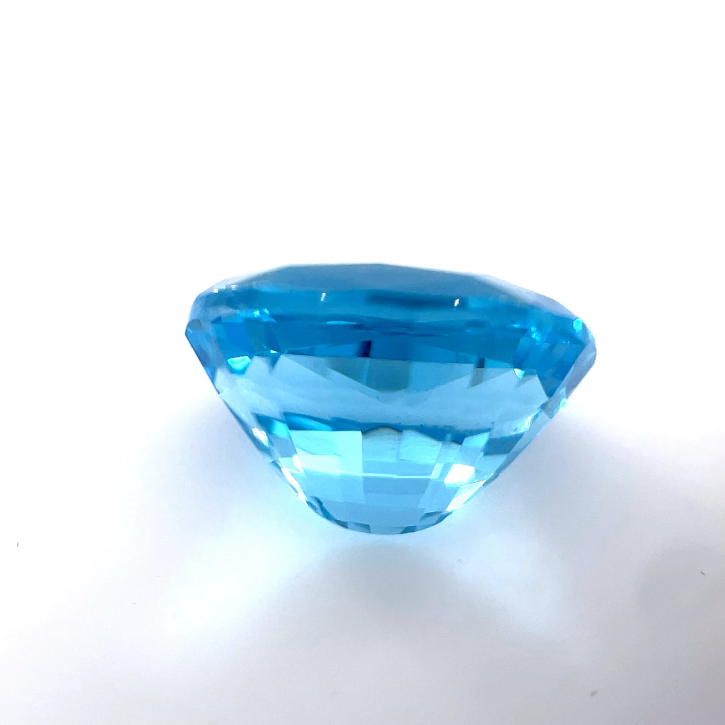 3.38CT SWISS BLUE TOPAZ