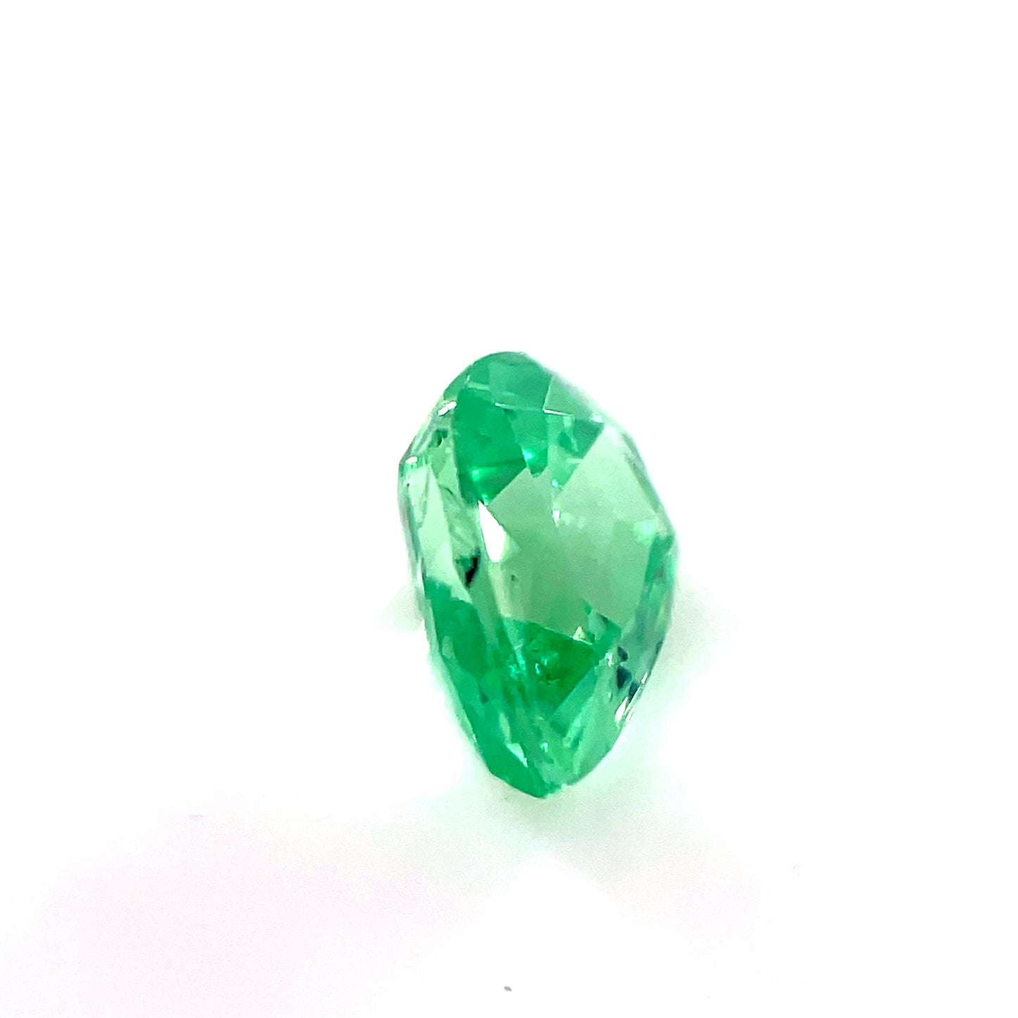 0.68CT PEAR TSAVORITE GARNET