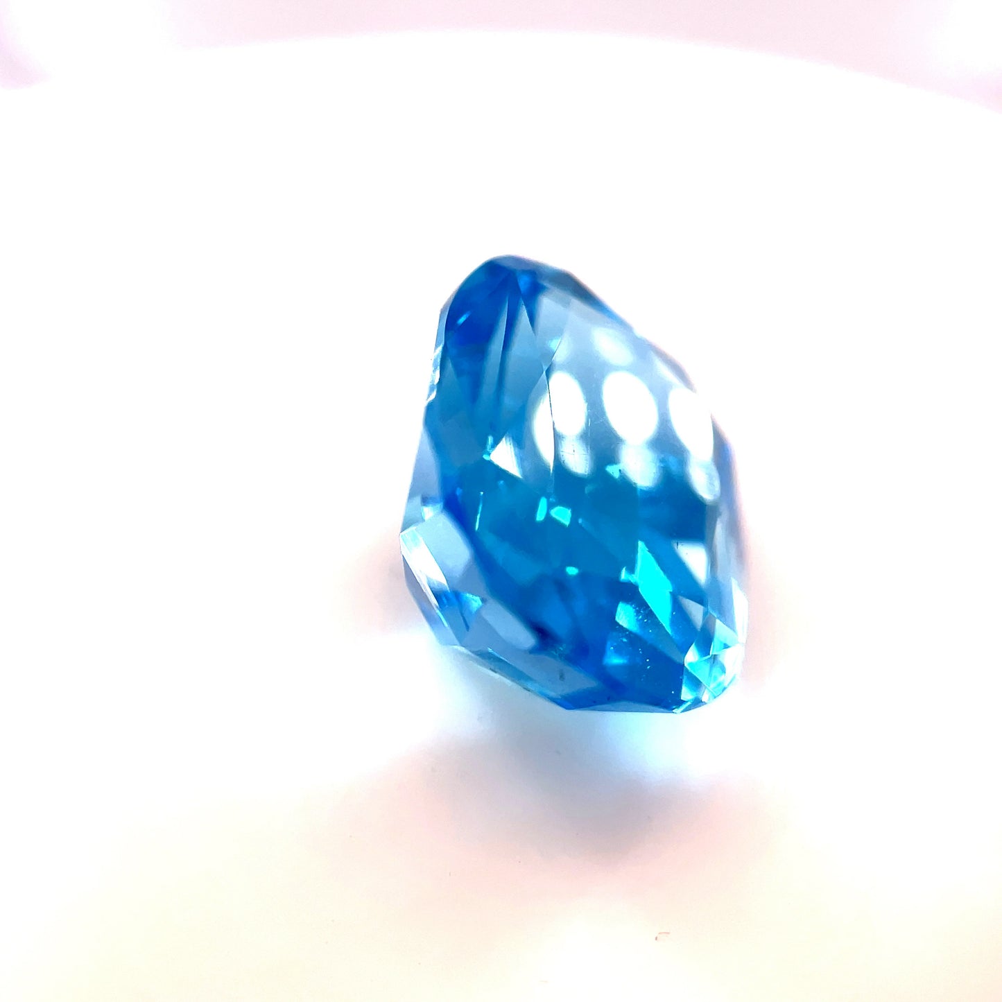 10.72CT CUSHION ELETRIC BLUE TOPAZ